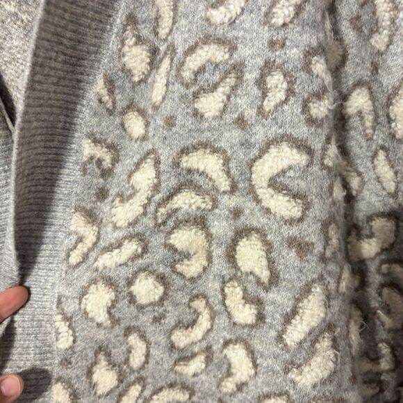 Anthropologie Akemi + Kin Leopard‎ Louise Cardigan Sweater One Size Gray Tan - Picture 4 of 7